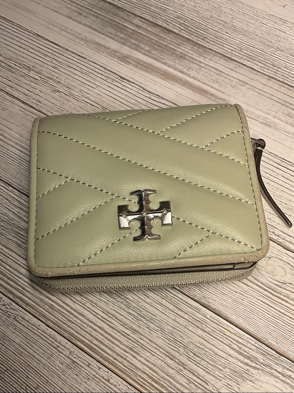 Tory Burch KIRA CHEVRON BI-FOLD WALLET (Pine Frost) Nice!